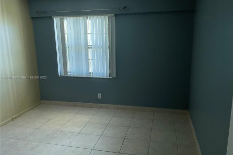 Condominio en venta en Pembroke Pines, Florida, 2 dormitorios, 88.63 m2 № 873797 - foto 13