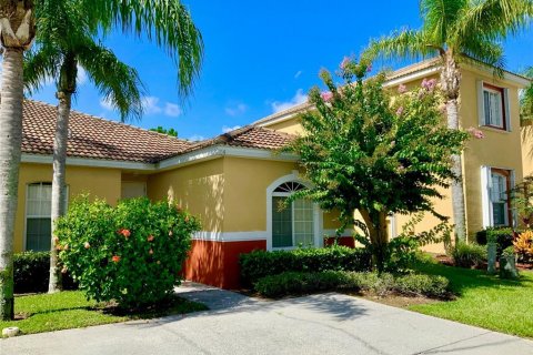 Villa ou maison à vendre à Kissimmee, Floride: 3 chambres, 114.73 m2 № 1303224 - photo 2