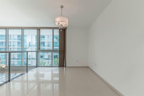 Adosado en venta en Miami, Florida, 1 dormitorio, 108.88 m2 № 1352222 - foto 10