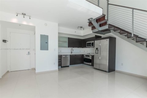 Adosado en venta en Miami, Florida, 1 dormitorio, 108.88 m2 № 1352222 - foto 5