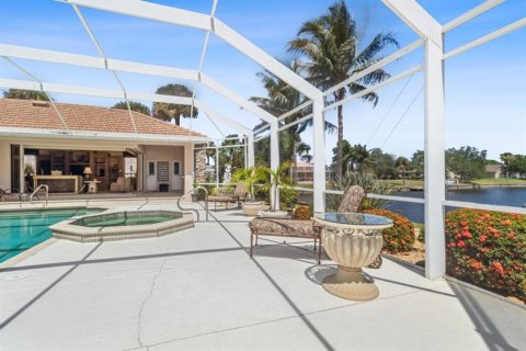 Villa ou maison à vendre à Punta Gorda, Floride: 4 chambres, 334.26 m2 № 259521 - photo 29