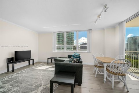 Condo in Miami, Florida, 3 bedrooms  № 1395169 - photo 7