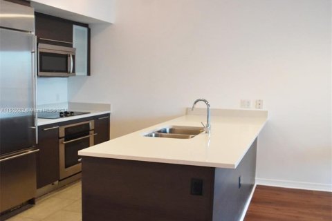 Condominio en venta en Miami, Florida, 1 dormitorio, 68.56 m2 № 1395127 - foto 4