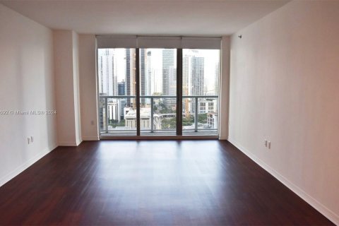 Condo in Miami, Florida, 1 bedroom  № 1395127 - photo 2