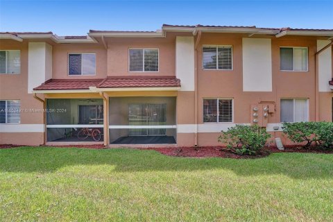 Adosado en alquiler en Plantation, Florida, 3 dormitorios, 140.75 m2 № 1395126 - foto 3