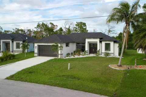 House in Rotonda, Florida 3 bedrooms, 156.91 sq.m. № 1248589 - photo 2