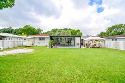 Villa ou maison à vendre à Miami Springs, Floride: 3 chambres, 157.28 m2 № 1309940 - photo 24