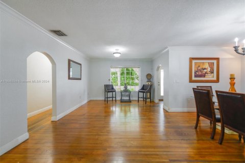 Casa en venta en Miami Springs, Florida, 3 dormitorios, 157.28 m2 № 1309940 - foto 8