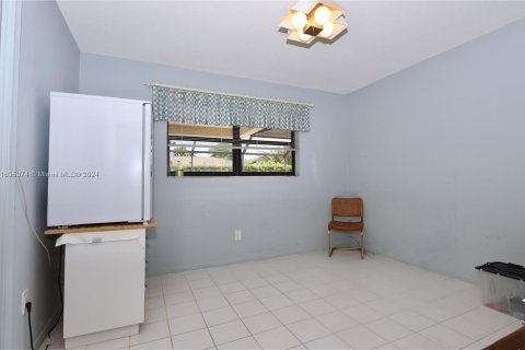 Casa en venta en Miami, Florida, 4 dormitorios, 203.27 m2 № 1309943 - foto 30