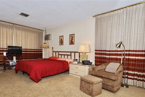 Casa en venta en Miami, Florida, 4 dormitorios, 203.27 m2 № 1309943 - foto 23