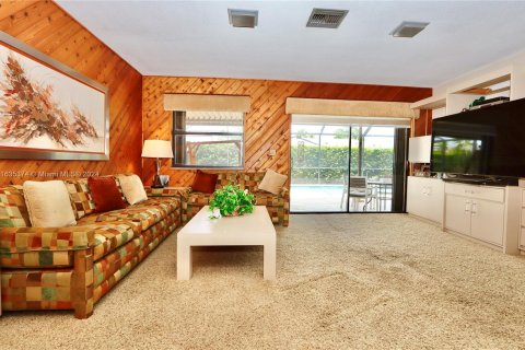 Casa en venta en Miami, Florida, 4 dormitorios, 203.27 m2 № 1309943 - foto 14