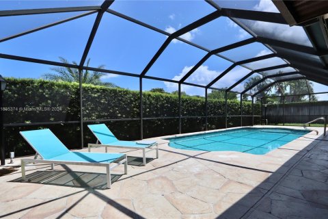 Villa ou maison à vendre à Miami, Floride: 4 chambres, 203.27 m2 № 1309943 - photo 5