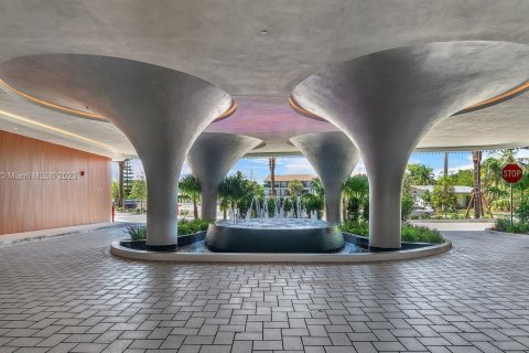 Condominio en venta en Pompano Beach, Florida, 2 dormitorios, 188.87 m2 № 853683 - foto 27