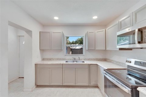 Casa en venta en Plant City, Florida, 4 dormitorios, 117.99 m2 № 1385195 - foto 14