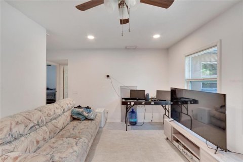 Casa en venta en Plant City, Florida, 4 dormitorios, 117.99 m2 № 1385195 - foto 5