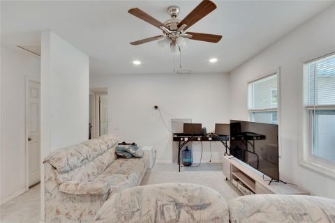 Casa en venta en Plant City, Florida, 4 dormitorios, 117.99 m2 № 1385195 - foto 4