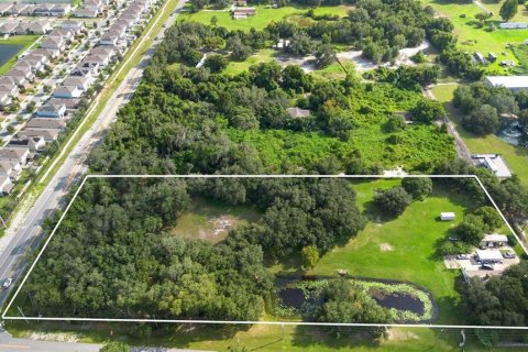 Terreno en venta en Kissimmee, Florida № 1371547 - foto 1