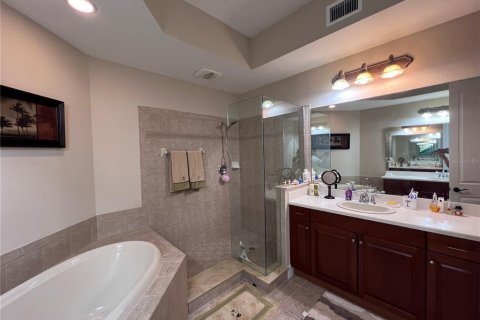 Condo in Punta Gorda, Florida, 2 bedrooms  № 1131669 - photo 24