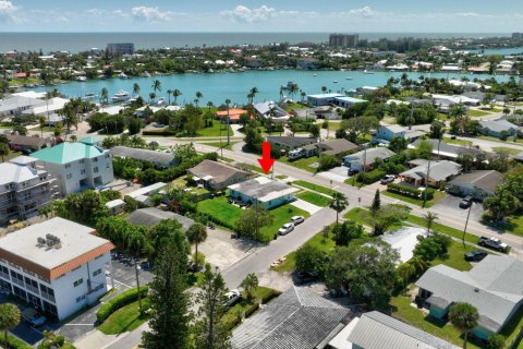 Propiedad comercial en venta en Hutchinson Island South, Florida, 172.71 m2 № 1098760 - foto 10