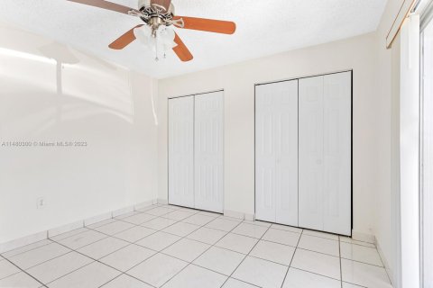Apartment in Miami, Florida 1 bedroom, 56.76 sq.m. № 827095 - photo 9