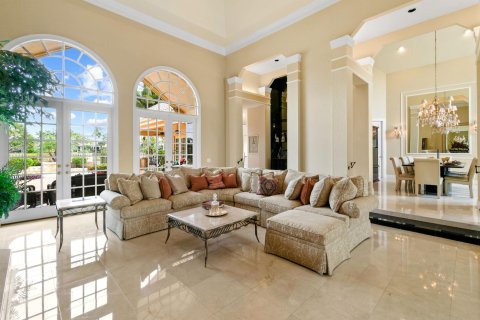 House in Palm Beach Gardens, Florida 5 bedrooms, 511.33 sq.m. № 816022 - photo 17