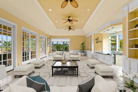 House in Palm Beach Gardens, Florida 5 bedrooms, 511.33 sq.m. № 816022 - photo 7