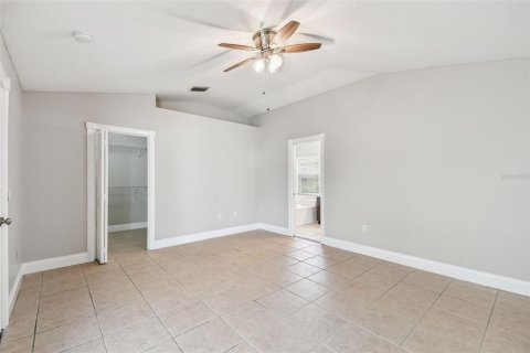 House in Wesley Chapel, Florida 3 bedrooms, 172.24 sq.m. № 1289771 - photo 20