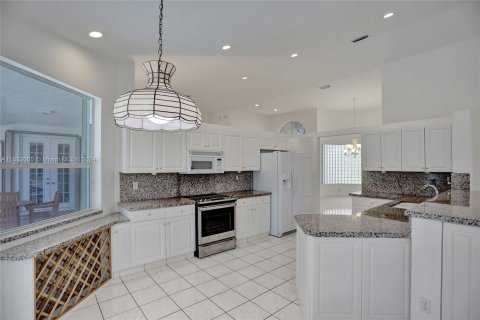 Villa ou maison à vendre à Pembroke Pines, Floride: 4 chambres, 262.08 m2 № 1316251 - photo 9