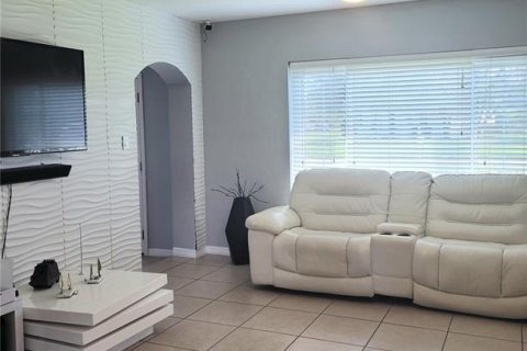 Casa en venta en Orlando, Florida, 3 dormitorios, 126.44 m2 № 1387299 - foto 3