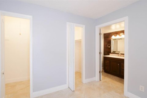 Adosado en venta en Tampa, Florida, 3 dormitorios, 147.53 m2 № 1387326 - foto 17