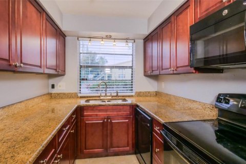 Adosado en venta en Tampa, Florida, 3 dormitorios, 147.53 m2 № 1387326 - foto 9