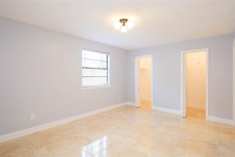 Touwnhouse à vendre à Tampa, Floride: 3 chambres, 147.53 m2 № 1387326 - photo 16