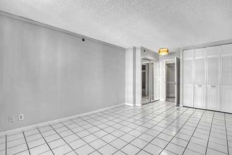 Condominio en venta en Highland Beach, Florida, 2 dormitorios, 97.55 m2 № 857051 - foto 27