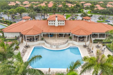 House in Cutler Bay, Florida 5 bedrooms, 315.77 sq.m. № 1228023 - photo 29