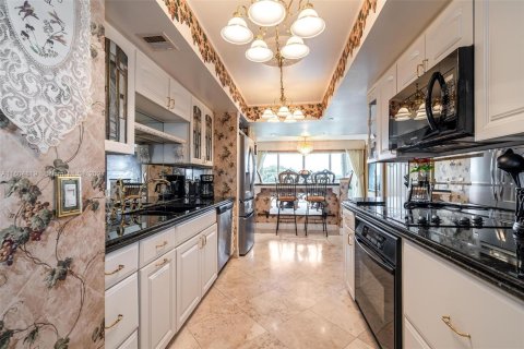 Copropriété à vendre à Boca Raton, Floride: 2 chambres, 177.91 m2 № 1227325 - photo 18