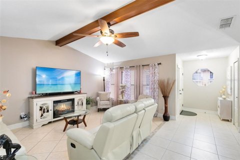 Copropriété à vendre à Orlando, Floride: 3 chambres, 136.19 m2 № 947125 - photo 4