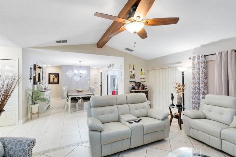 Condominio en venta en Orlando, Florida, 3 dormitorios, 136.19 m2 № 947125 - foto 6