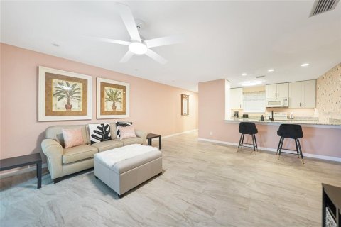 Condominio en venta en Punta Gorda, Florida, 2 dormitorios, 92.81 m2 № 1352500 - foto 10