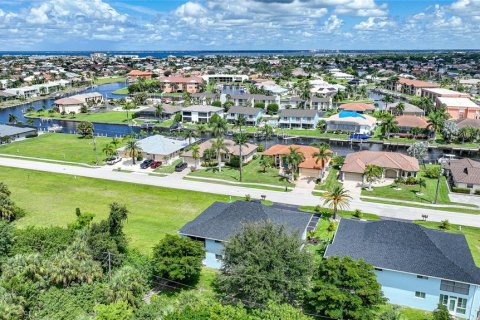 Condominio en venta en Punta Gorda, Florida, 2 dormitorios, 92.81 m2 № 1352500 - foto 3