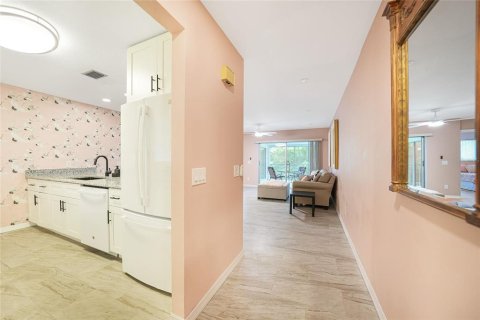 Condo in Punta Gorda, Florida, 2 bedrooms  № 1352500 - photo 6