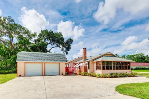 Villa ou maison à vendre à Bradenton, Floride: 2 chambres, 142.42 m2 № 1352281 - photo 2