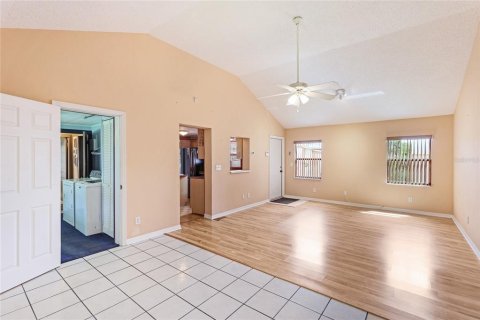 Villa ou maison à vendre à Bradenton, Floride: 2 chambres, 142.42 m2 № 1352281 - photo 12