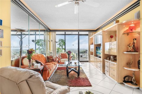 Copropriété à vendre à Hollywood, Floride: 1 chambre, 77.29 m2 № 1159348 - photo 19