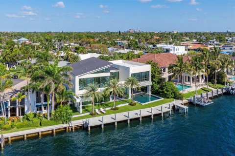 Villa ou maison à vendre à Fort Lauderdale, Floride: 4 chambres, 503.72 m2 № 1159592 - photo 1