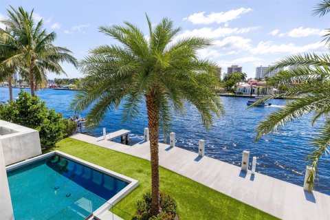 Villa ou maison à vendre à Fort Lauderdale, Floride: 4 chambres, 503.72 m2 № 1159592 - photo 10