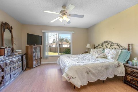 Casa en venta en Deltona, Florida, 4 dormitorios, 180.97 m2 № 989902 - foto 14