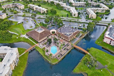 Copropriété à vendre à Sunrise, Floride: 2 chambres, 106.47 m2 № 1007328 - photo 6