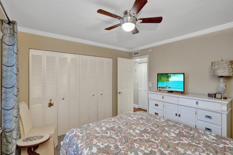 Condo in Sunrise, Florida, 2 bedrooms  № 1007328 - photo 17