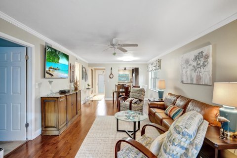 Condo in Sunrise, Florida, 2 bedrooms  № 1007328 - photo 25