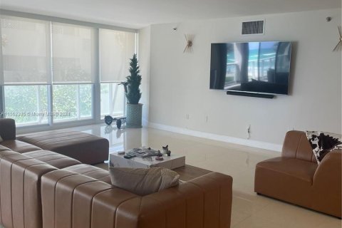 Copropriété à vendre à Sunny Isles Beach, Floride: 3 chambres, 275.92 m2 № 1097371 - photo 7